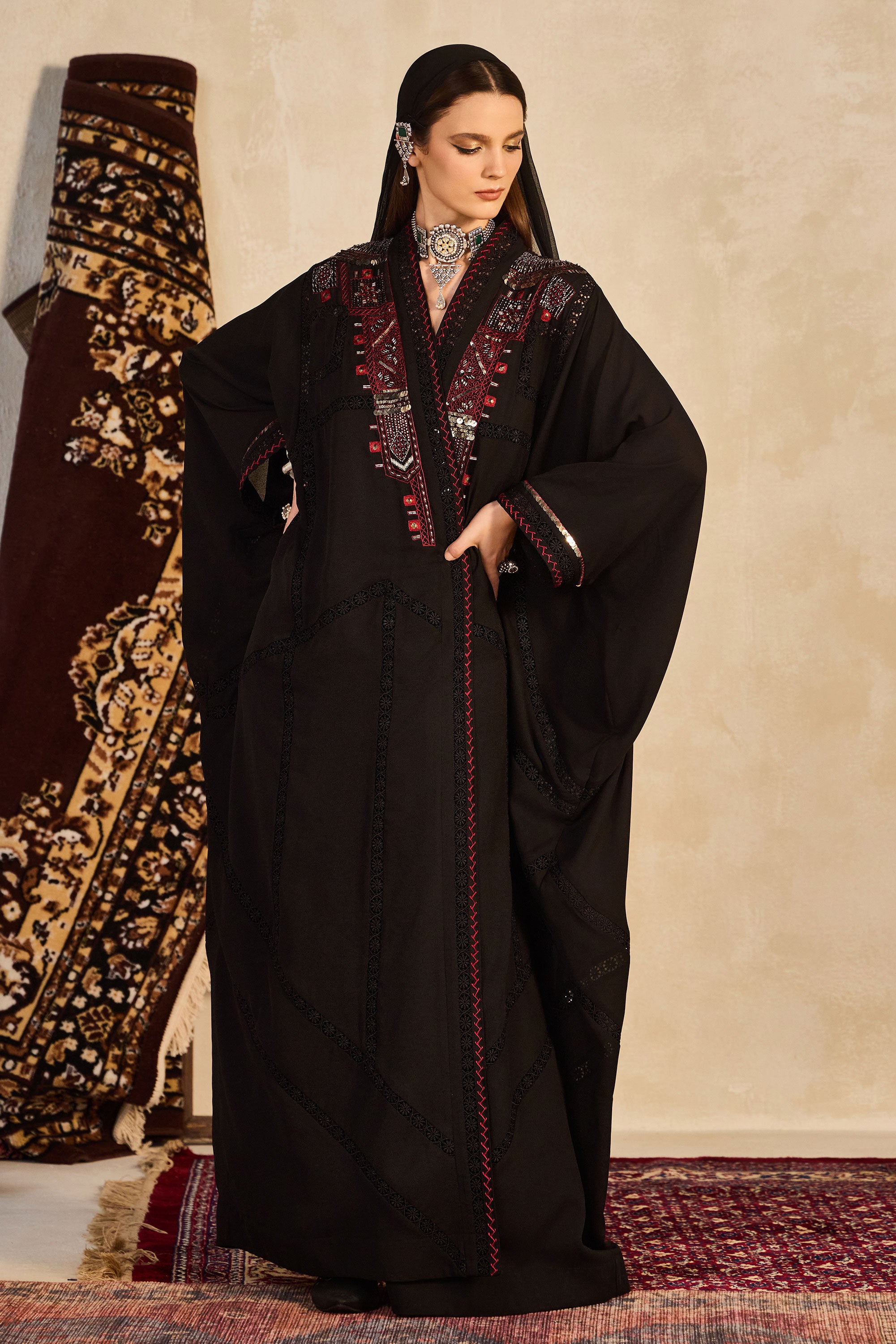 Khawlah Embellished Abaya
