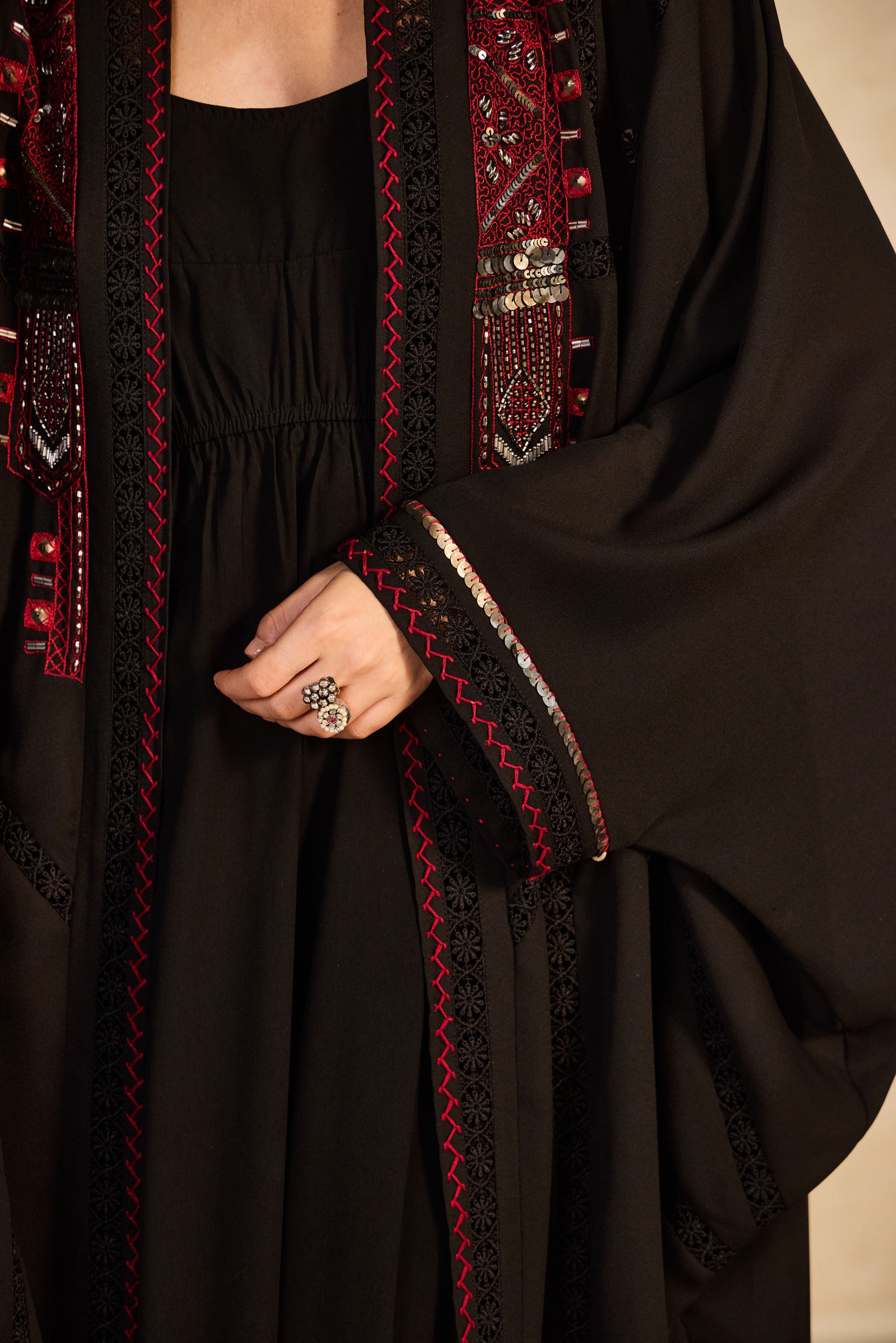 Khawlah Embellished Abaya