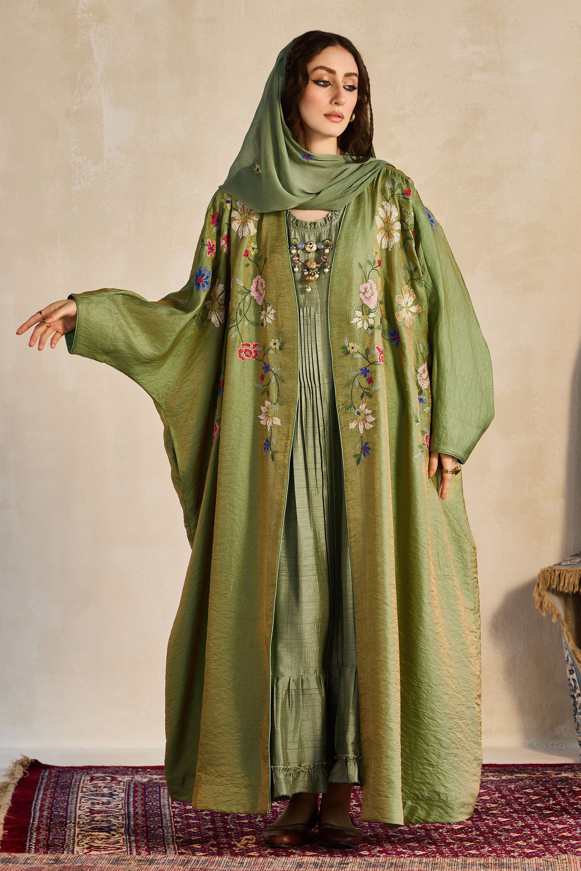 Valiha Embroidered Abaya