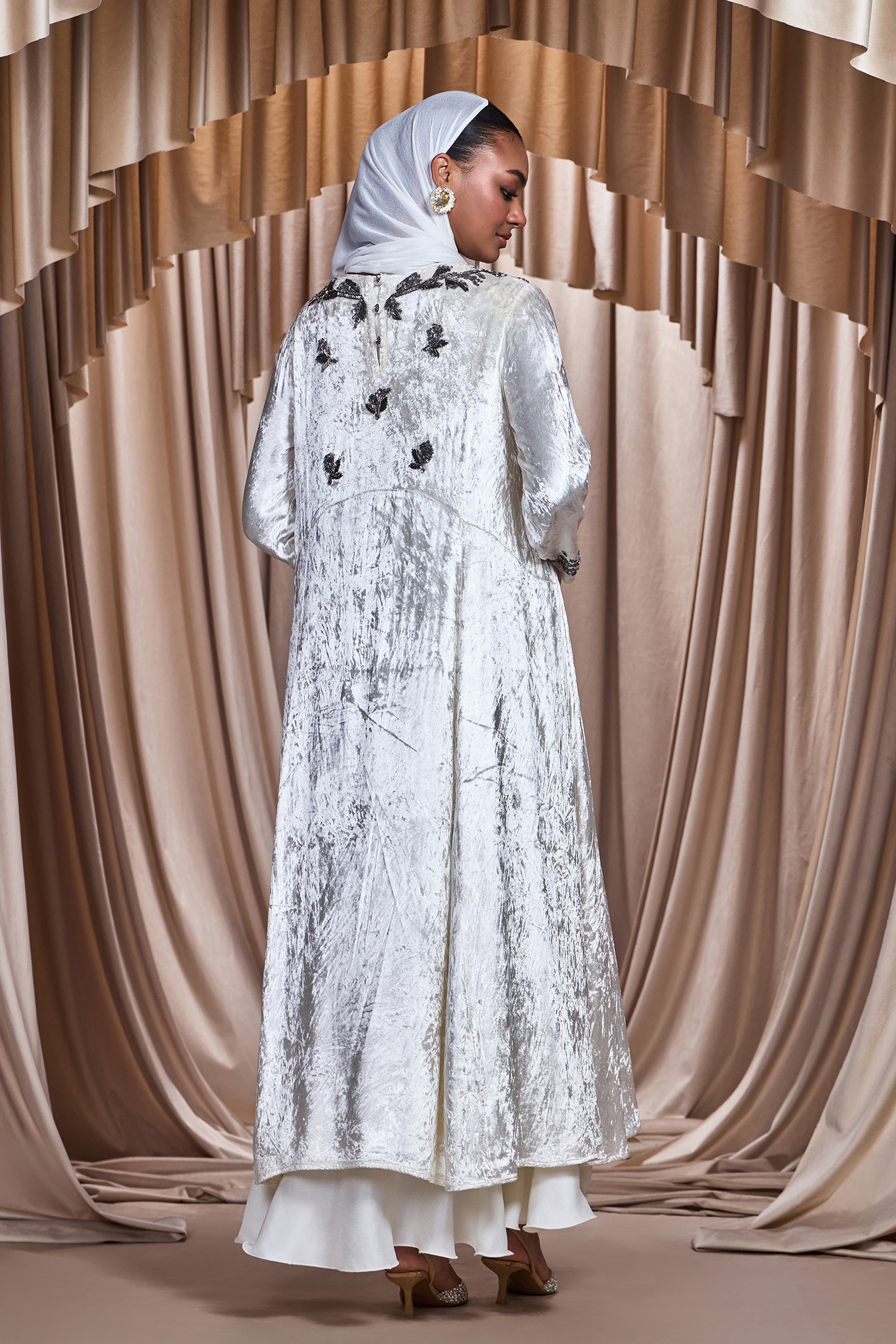 Qanita Embellished Jalabiya