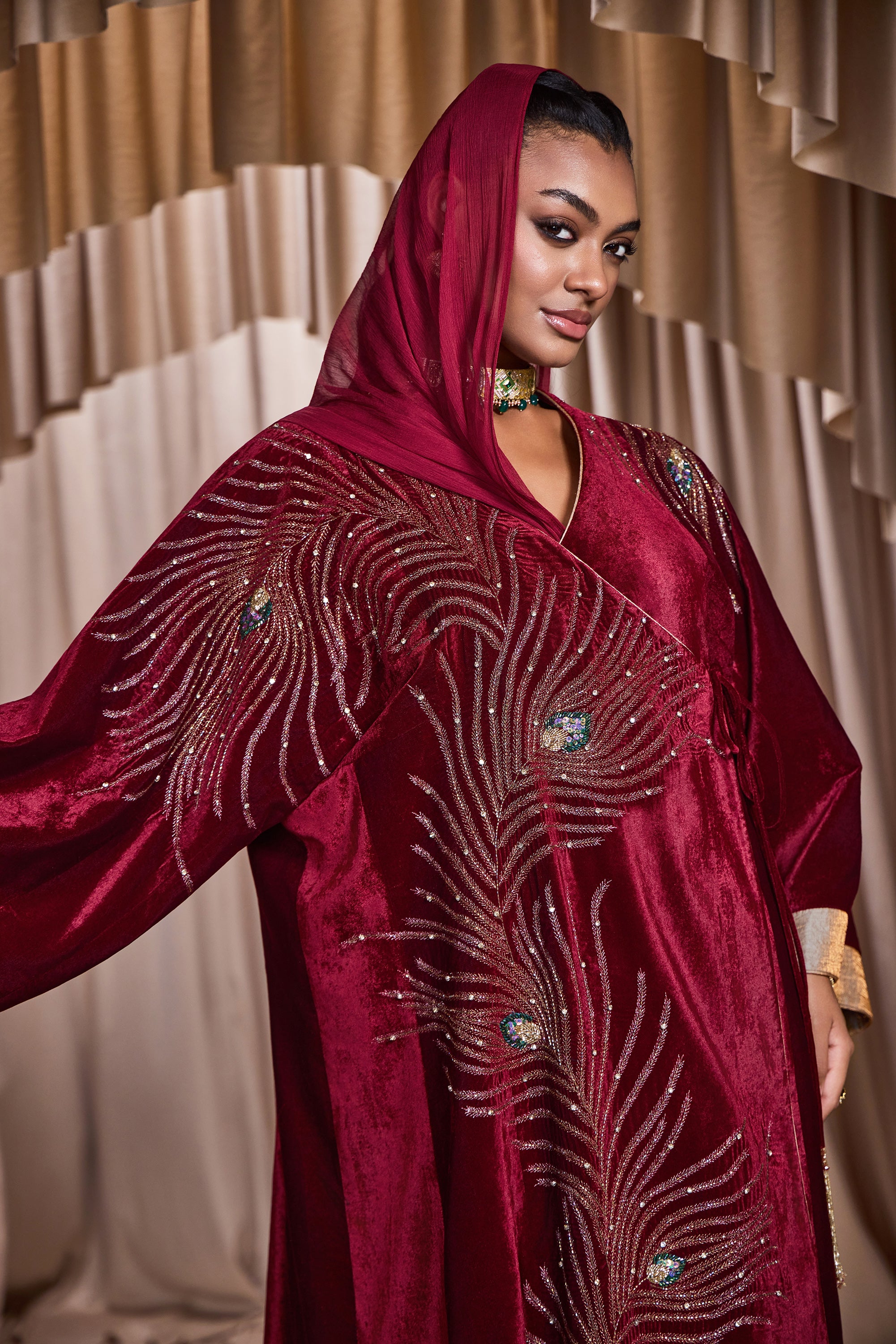 Darine Embroidered Jalabiya with Embellishment