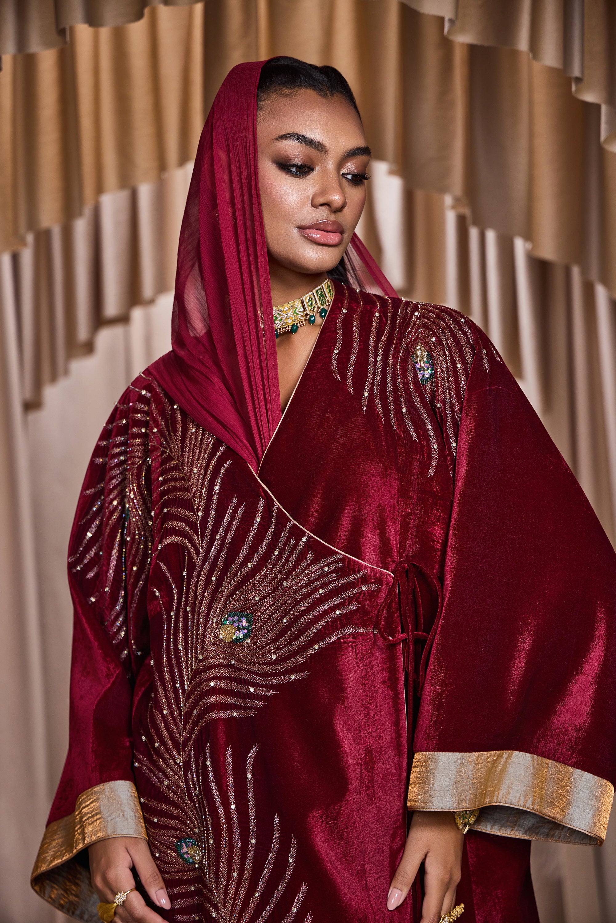 Darine Embroidered Jalabiya with Embellishment