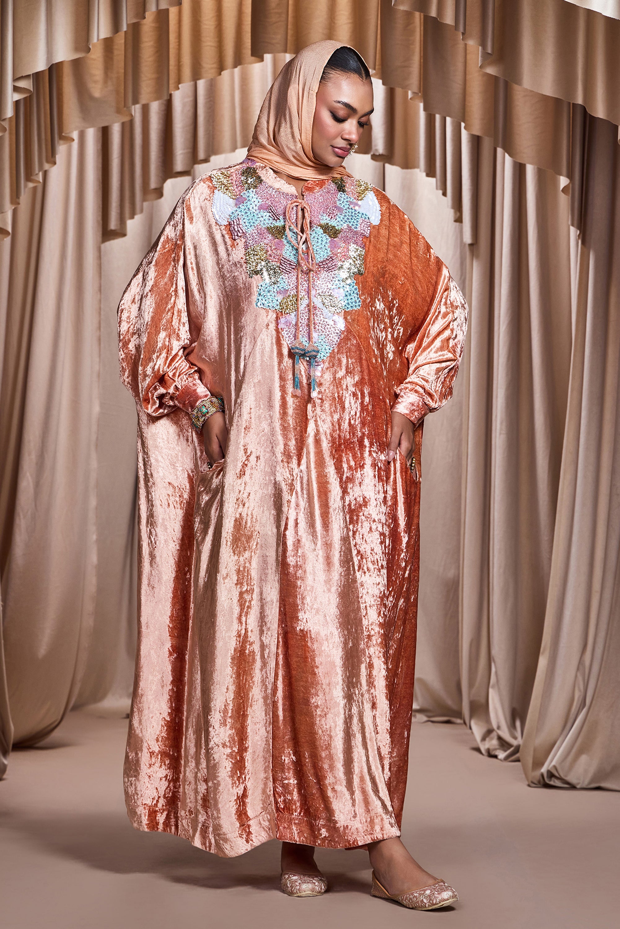 Zalfa Embellished Jalabiya