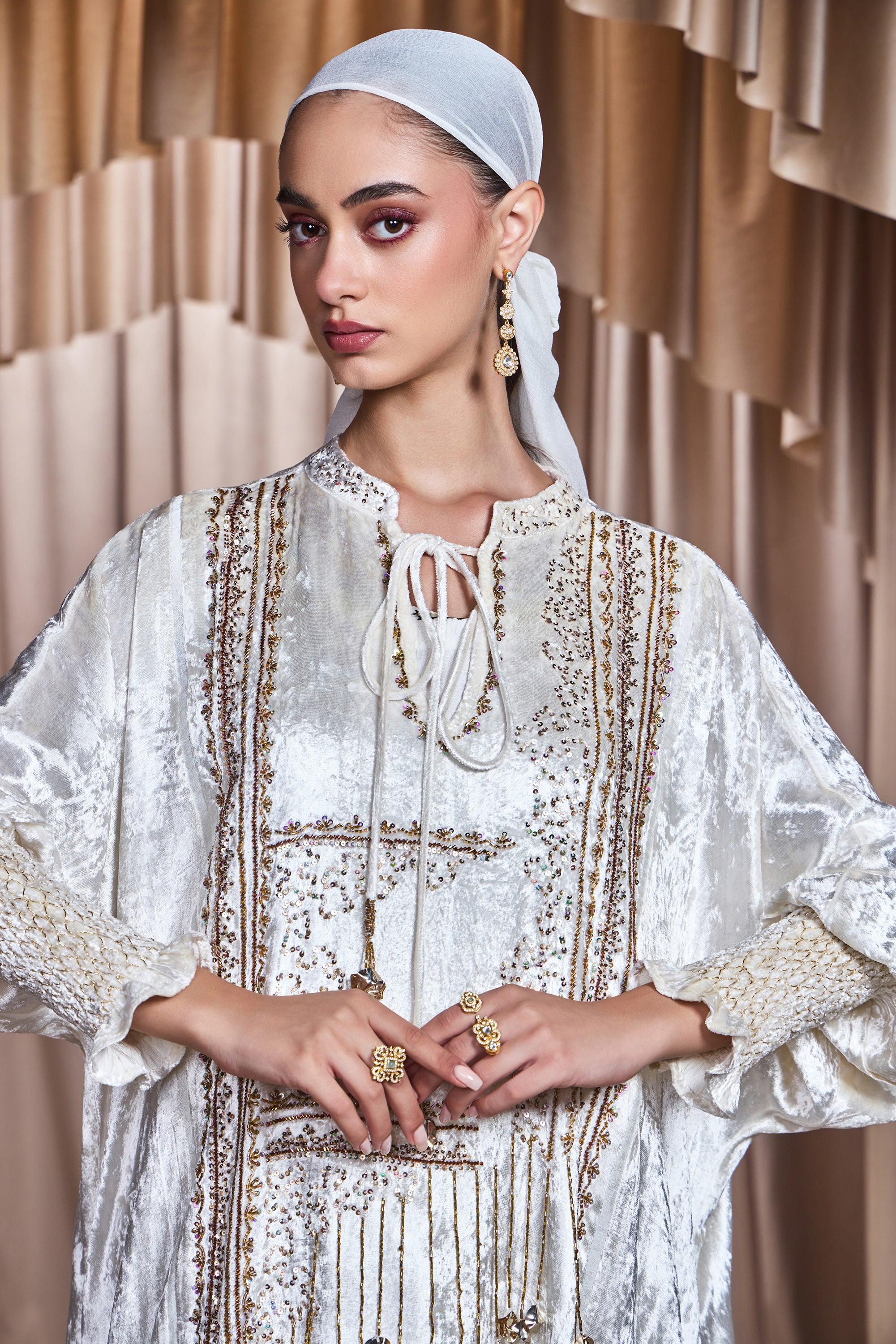 Suhair Embroidered Jalabiya