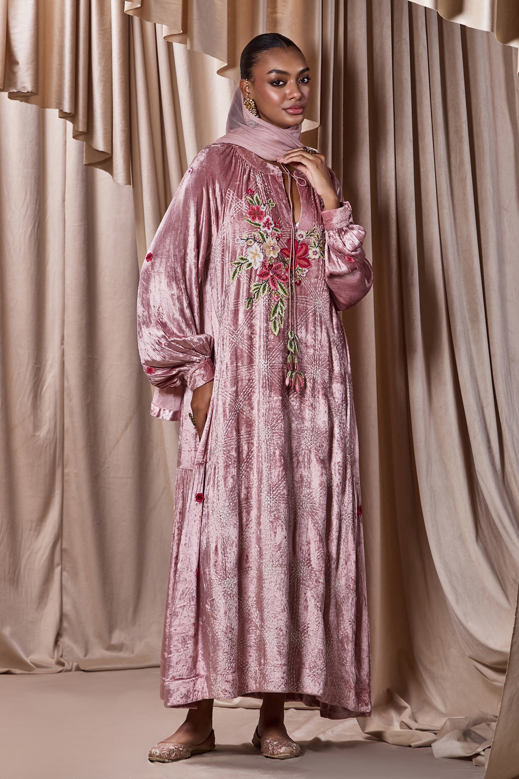 Haiza Embroidered Jalabiya with Embellishment