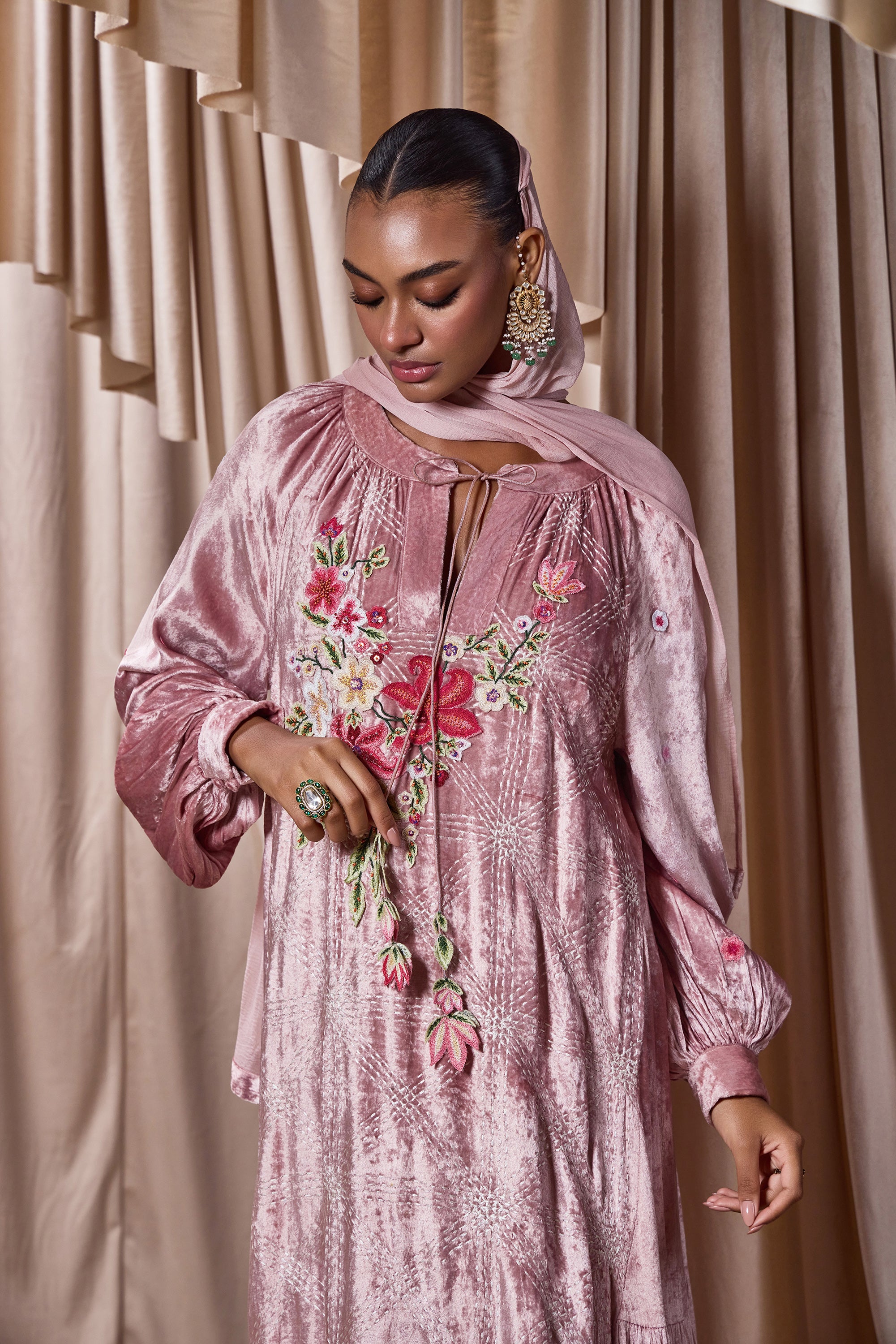 Haiza Embroidered Jalabiya with Embellishment