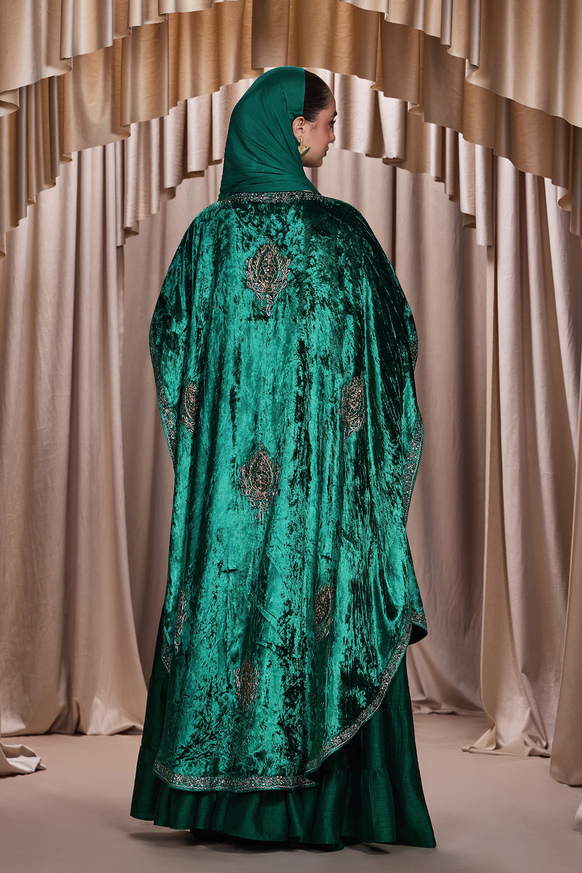 Aaniya Embroidered Dushala Cape with Embellishment