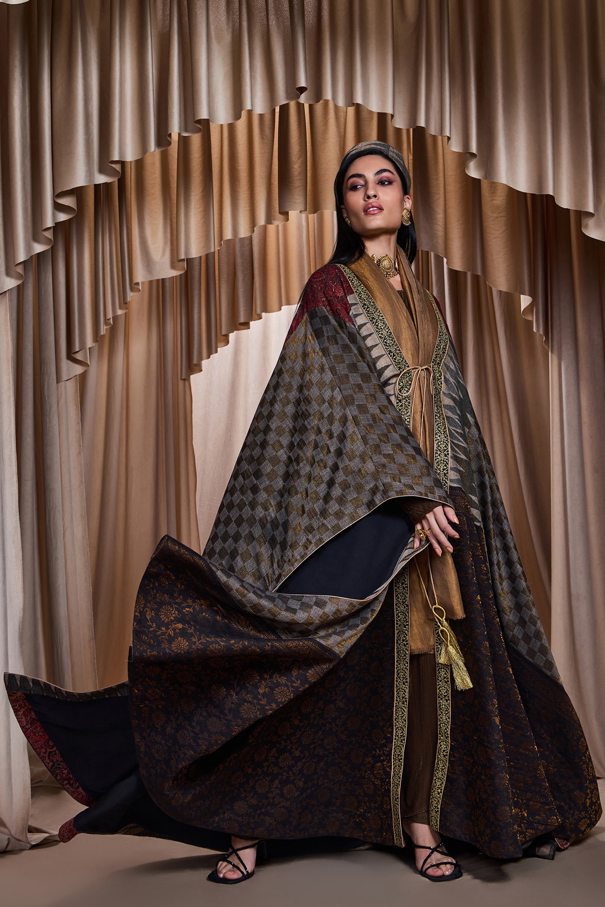 Isabella Embroidered Abaya