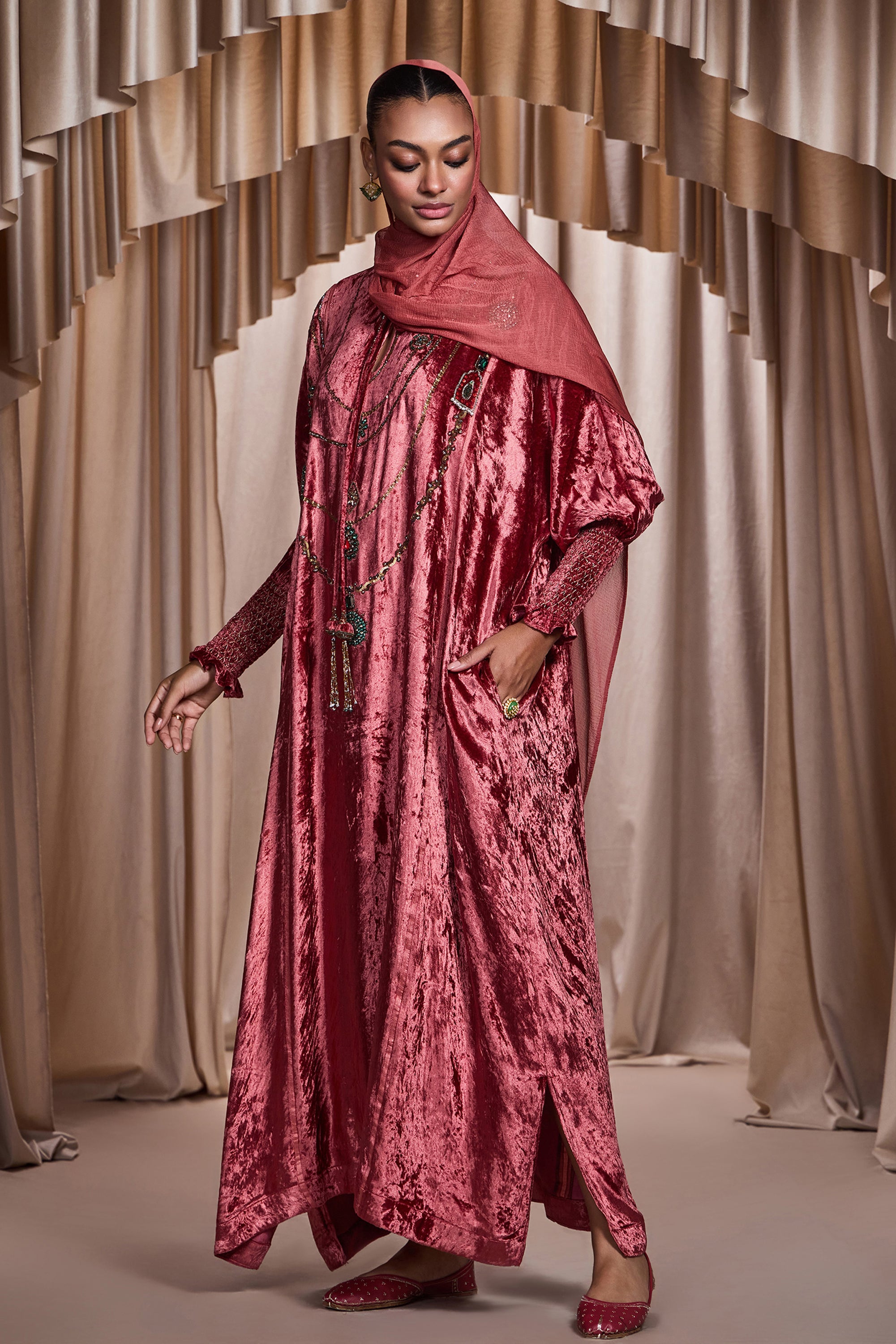 Munisa Embellished Jalabiya