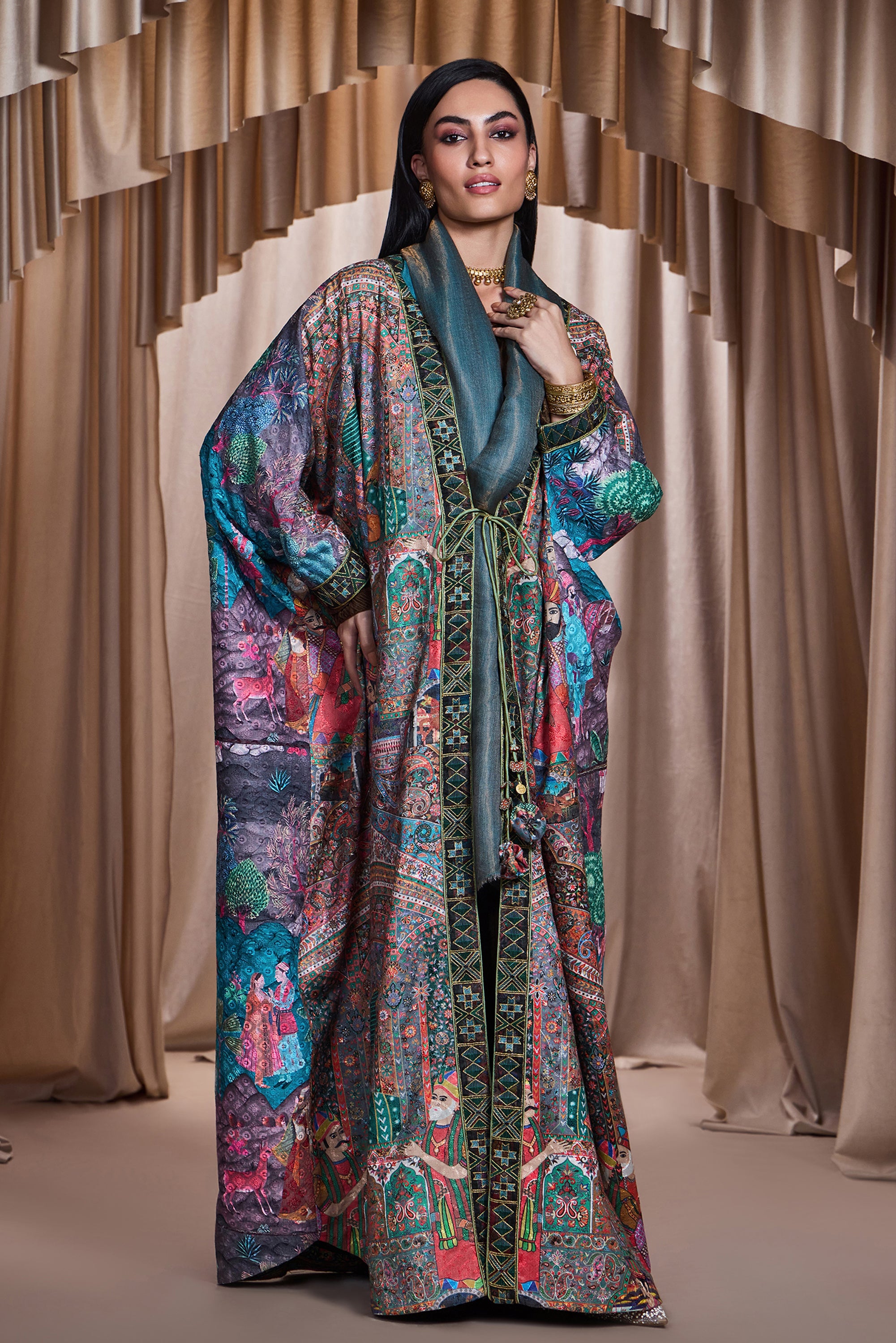 Farwa Embroidered Abaya