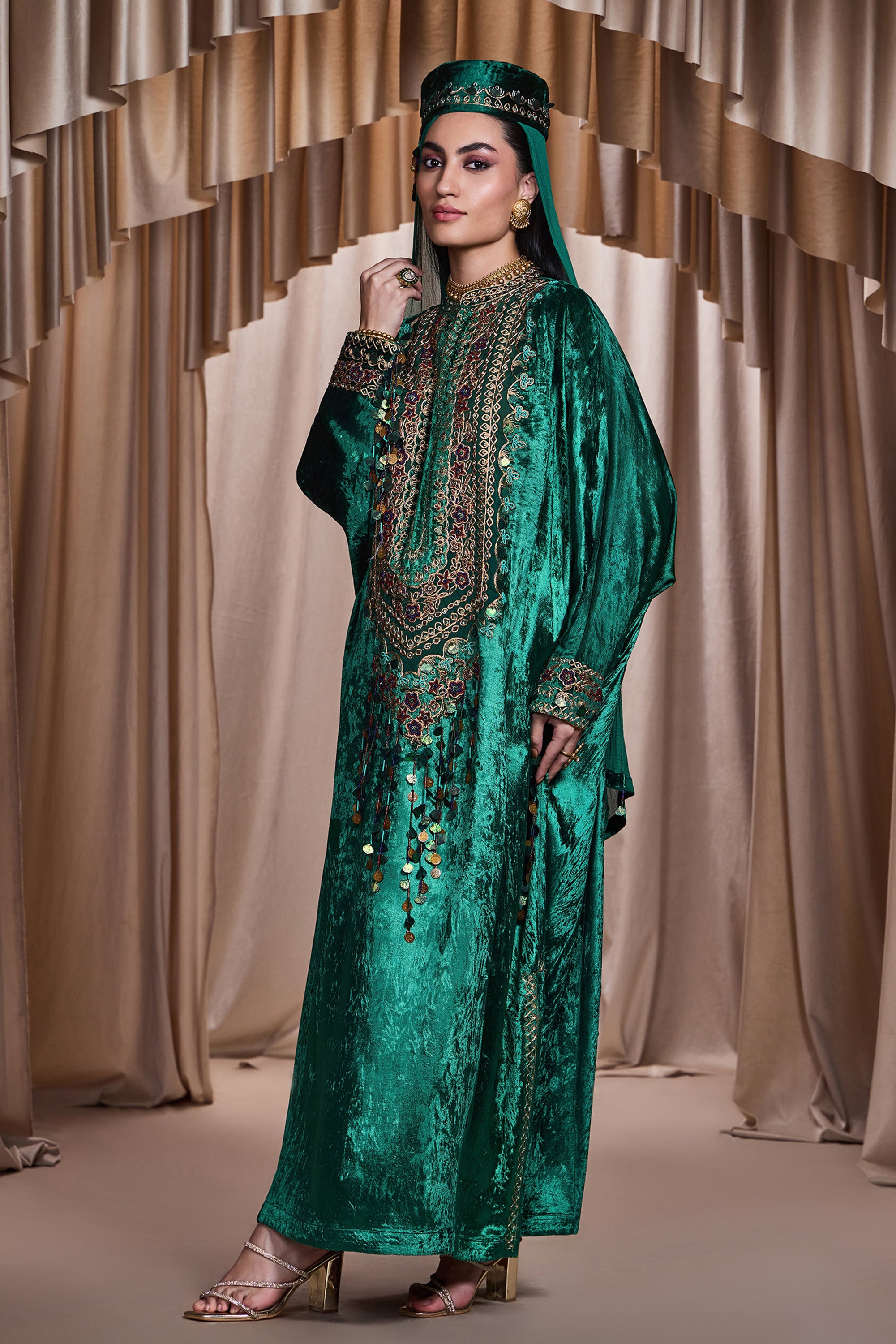 Asmaul Embellished Jalabiya