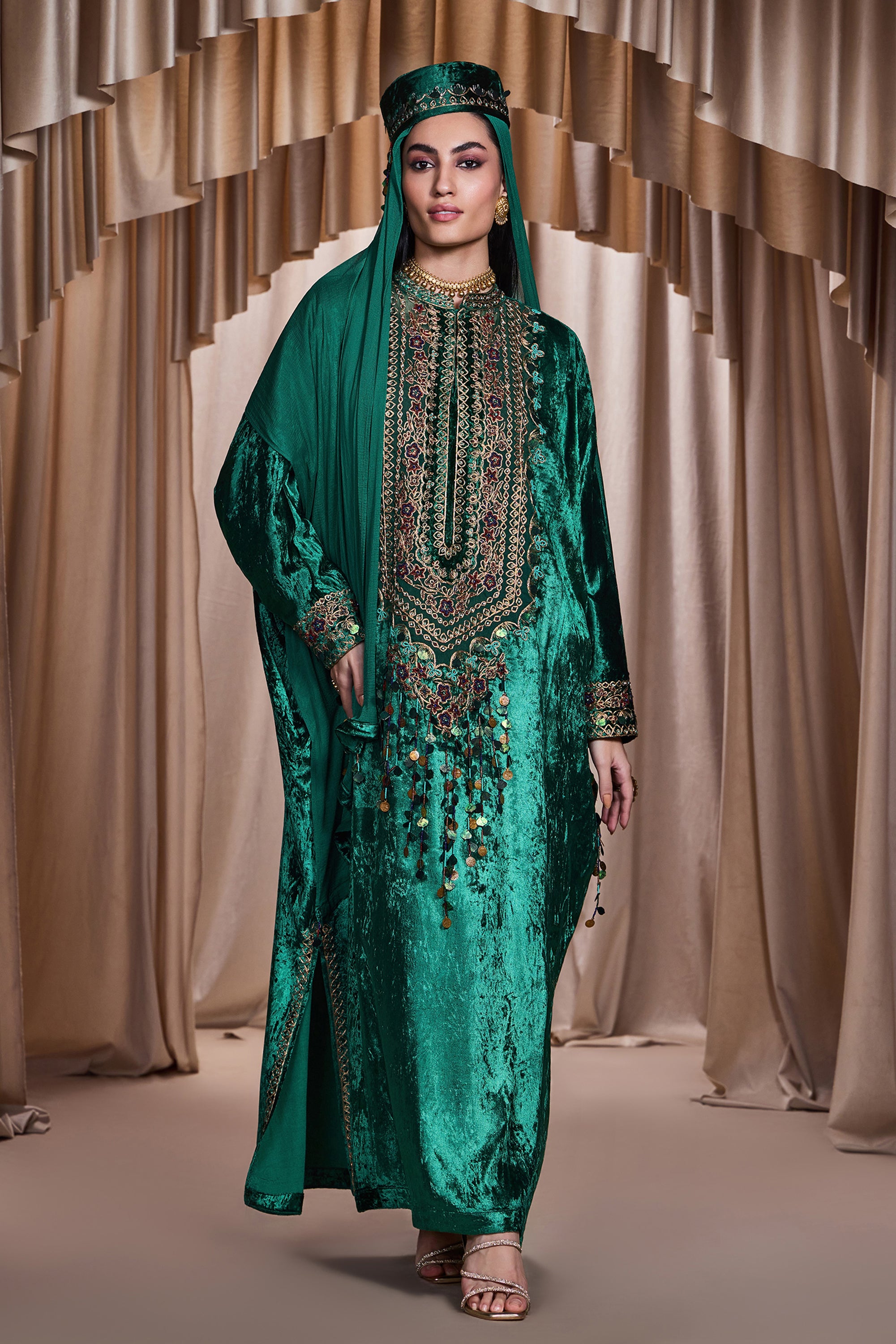 Asmaul Embellished Jalabiya