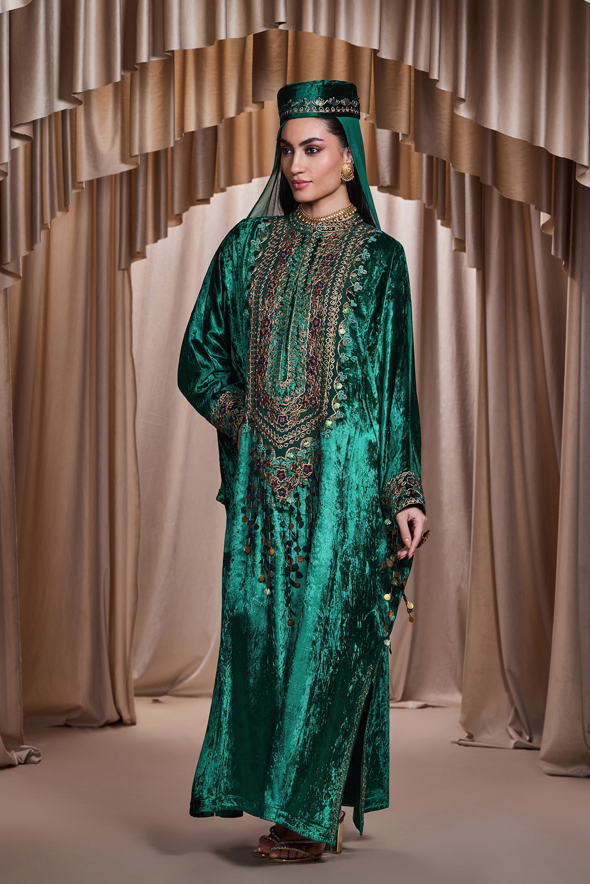 Asmaul Embellished Jalabiya