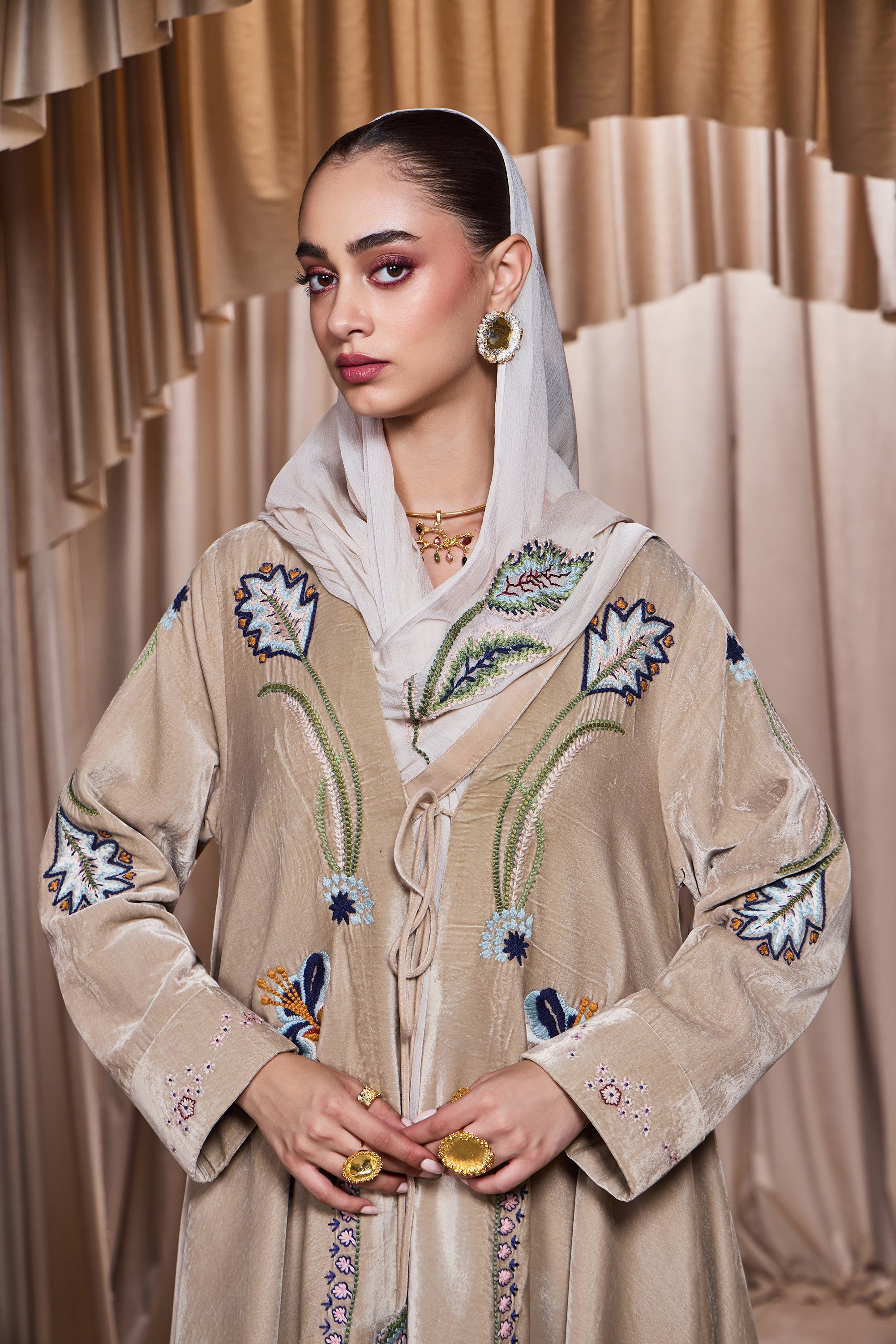 Raghad Embroidered Abaya