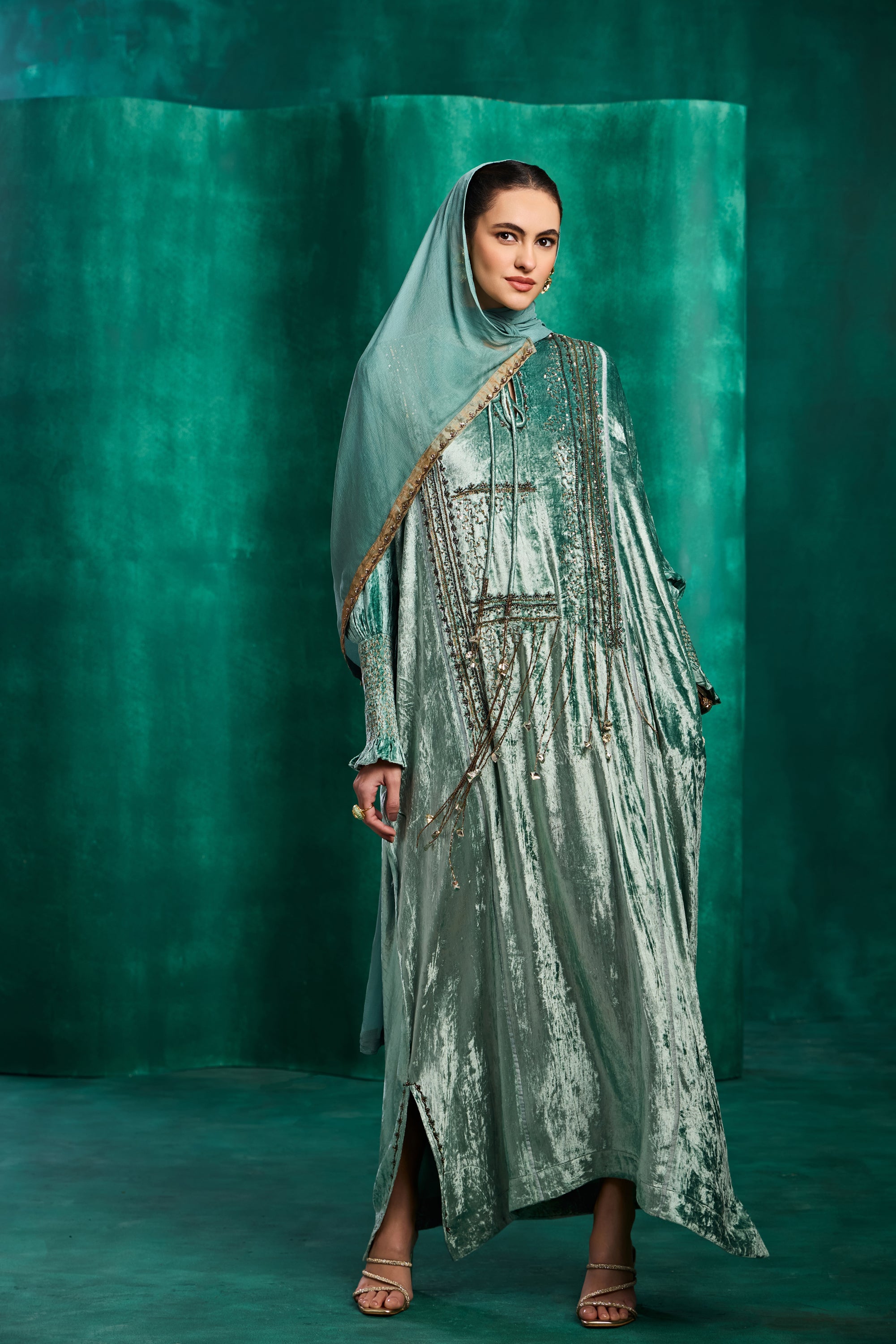 Hajar Embellished Jalabiya