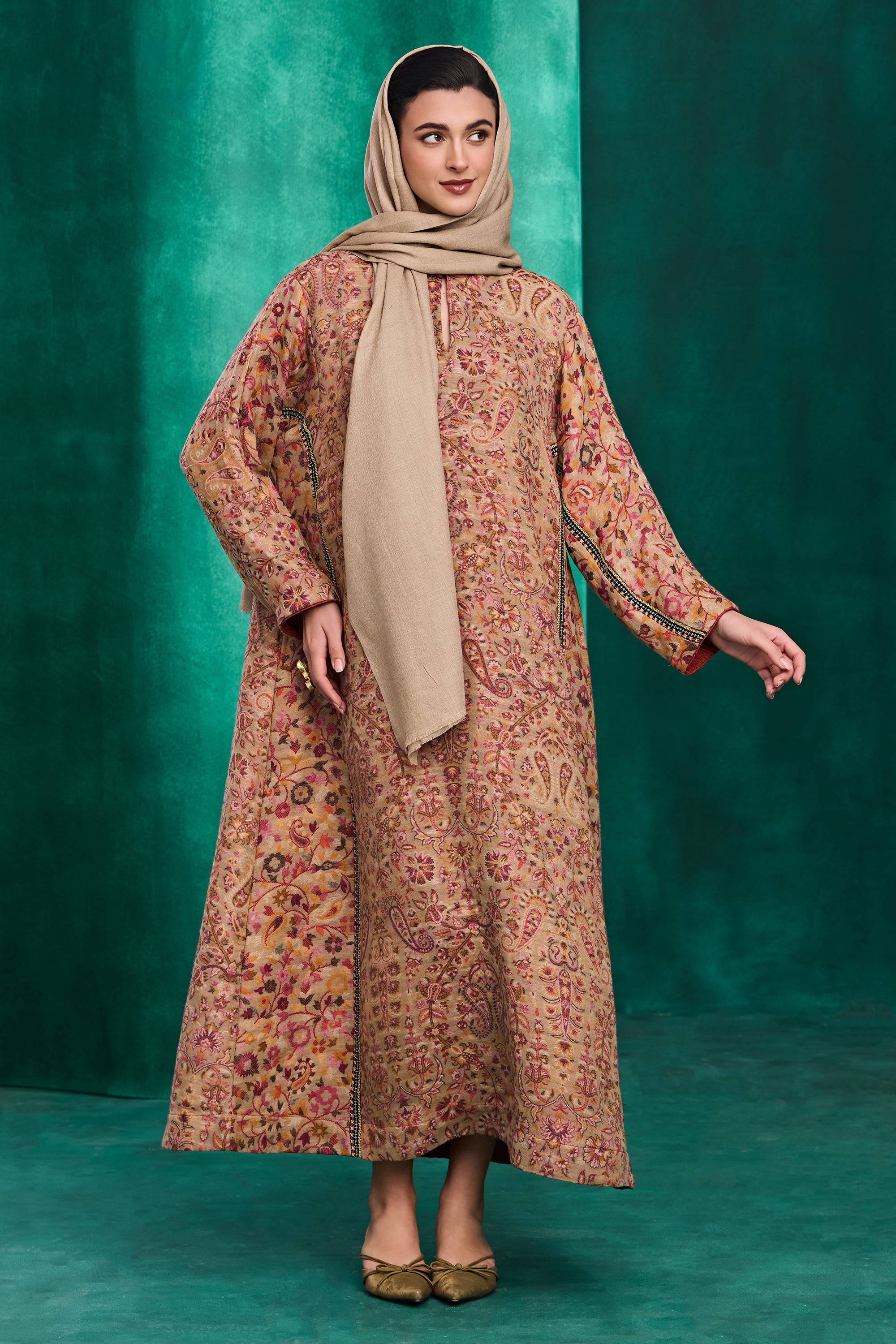 Narmine Embroidered Jalabiya