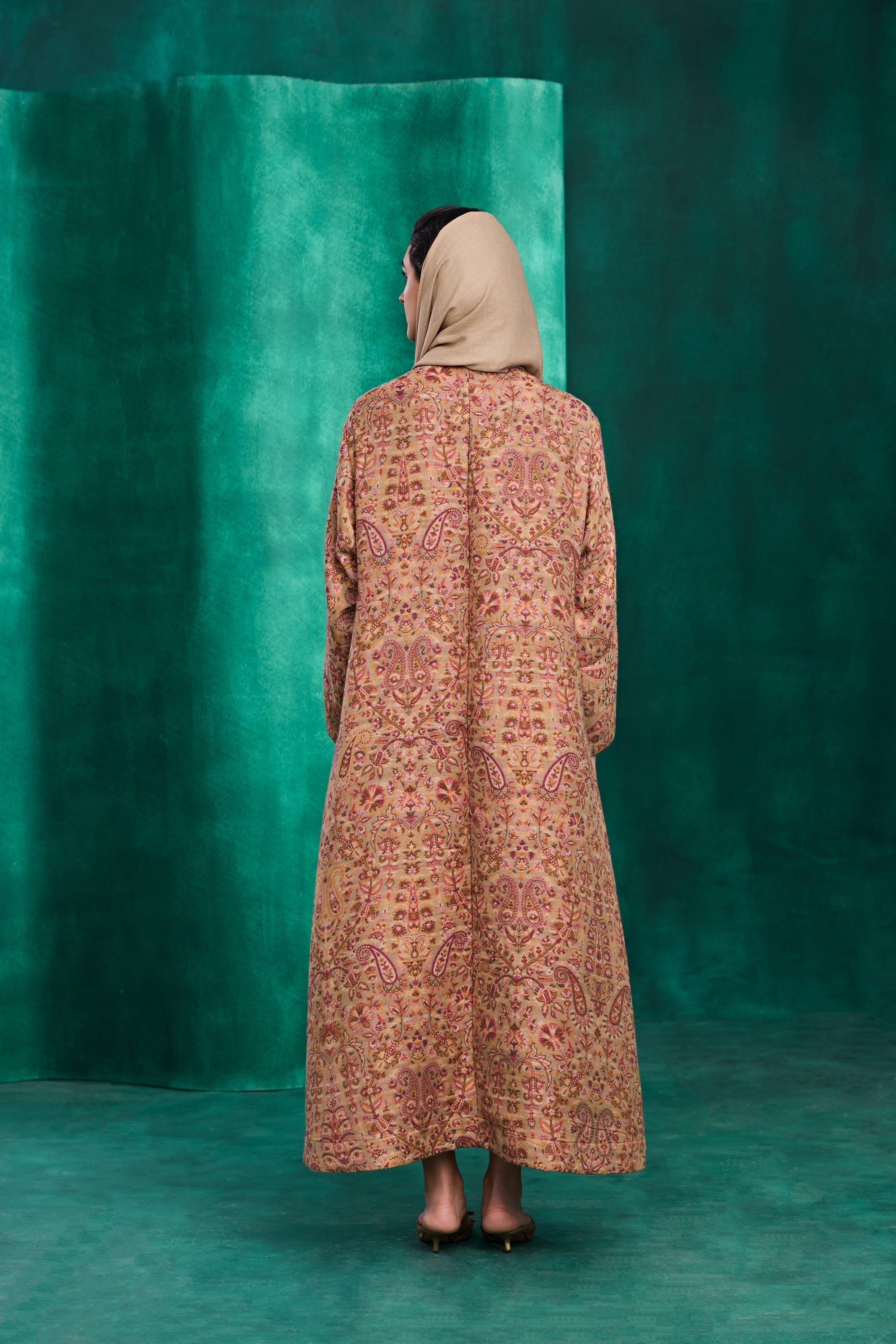 Narmine Embroidered Jalabiya