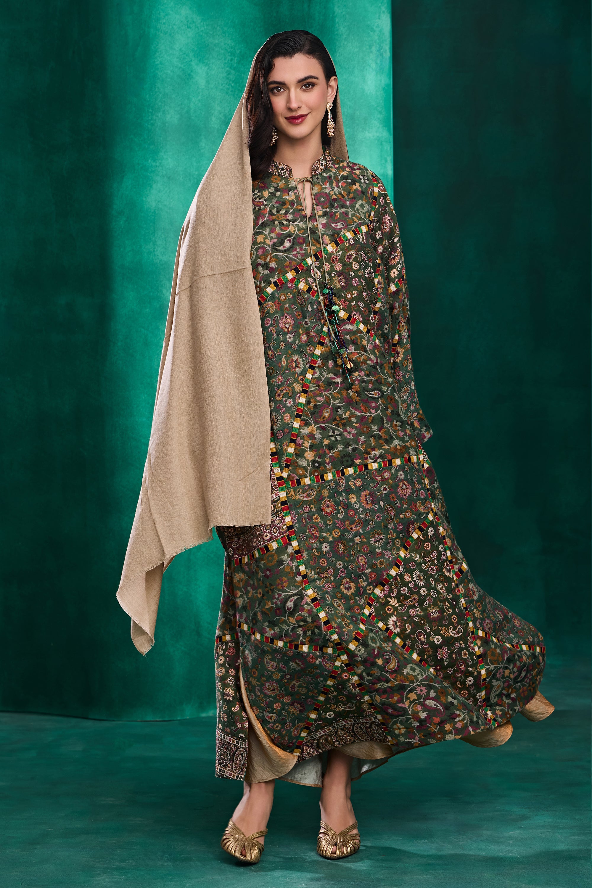 Haytham Embroidered Jalabiya