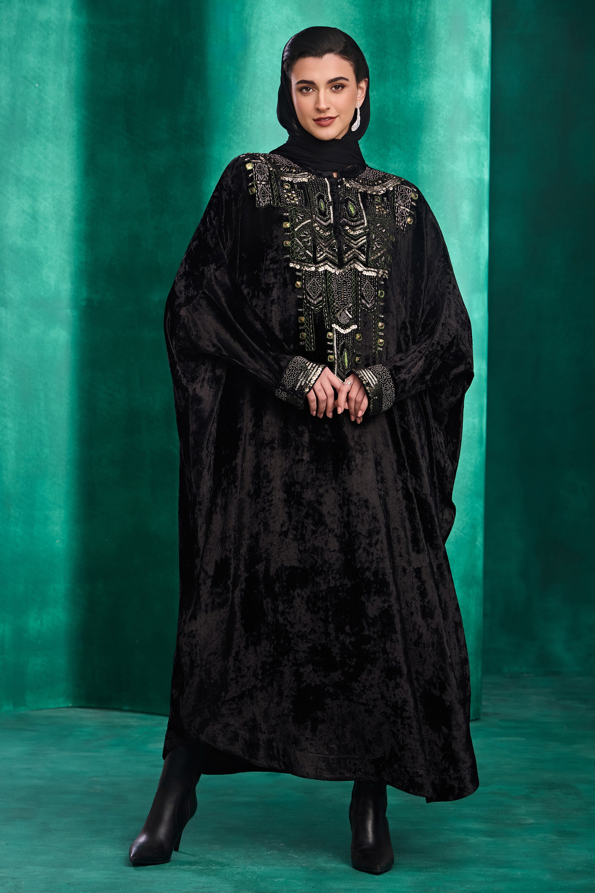 Shatha Embroidered Jalabiya with Embellishment