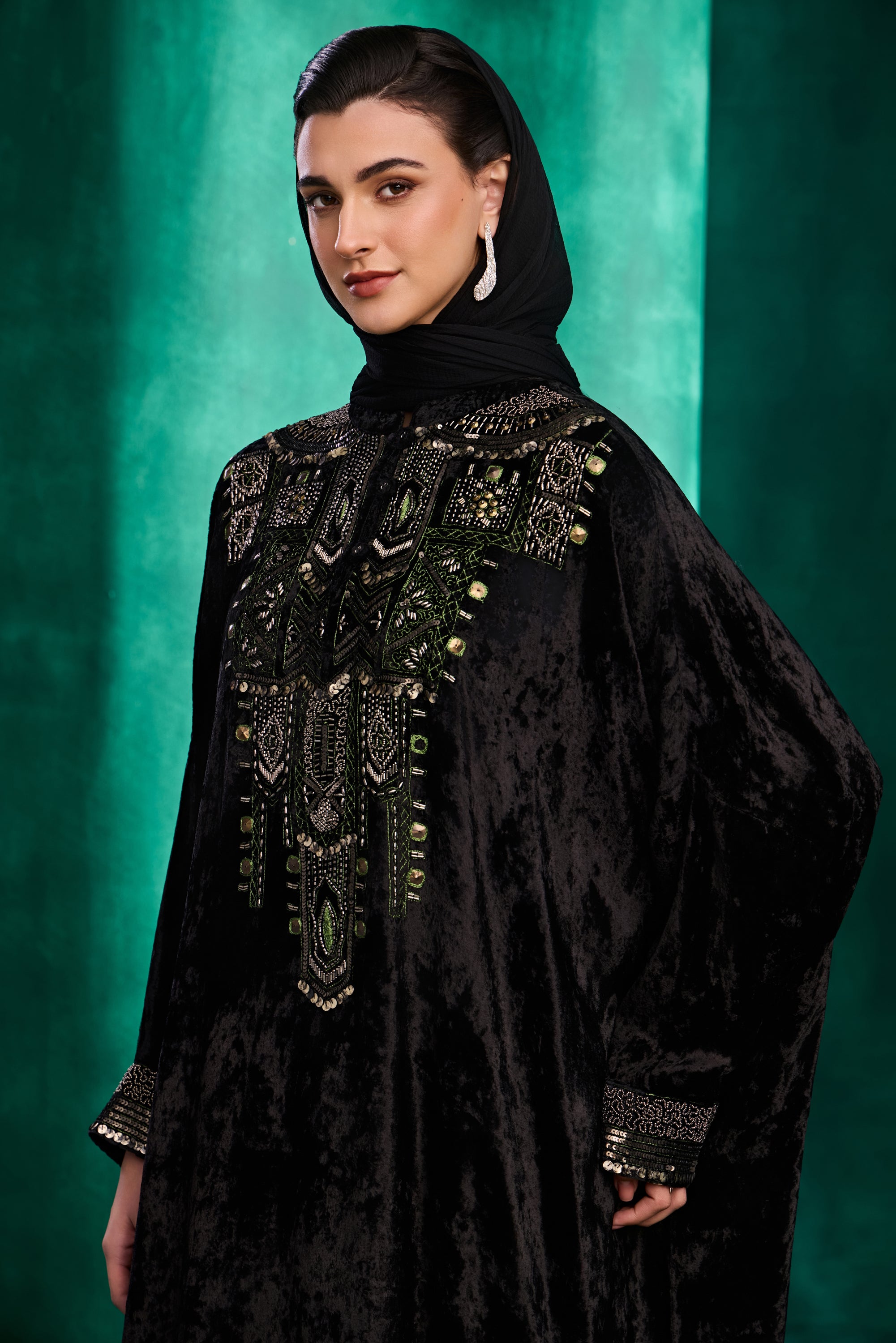 Shatha Embroidered Jalabiya with Embellishment