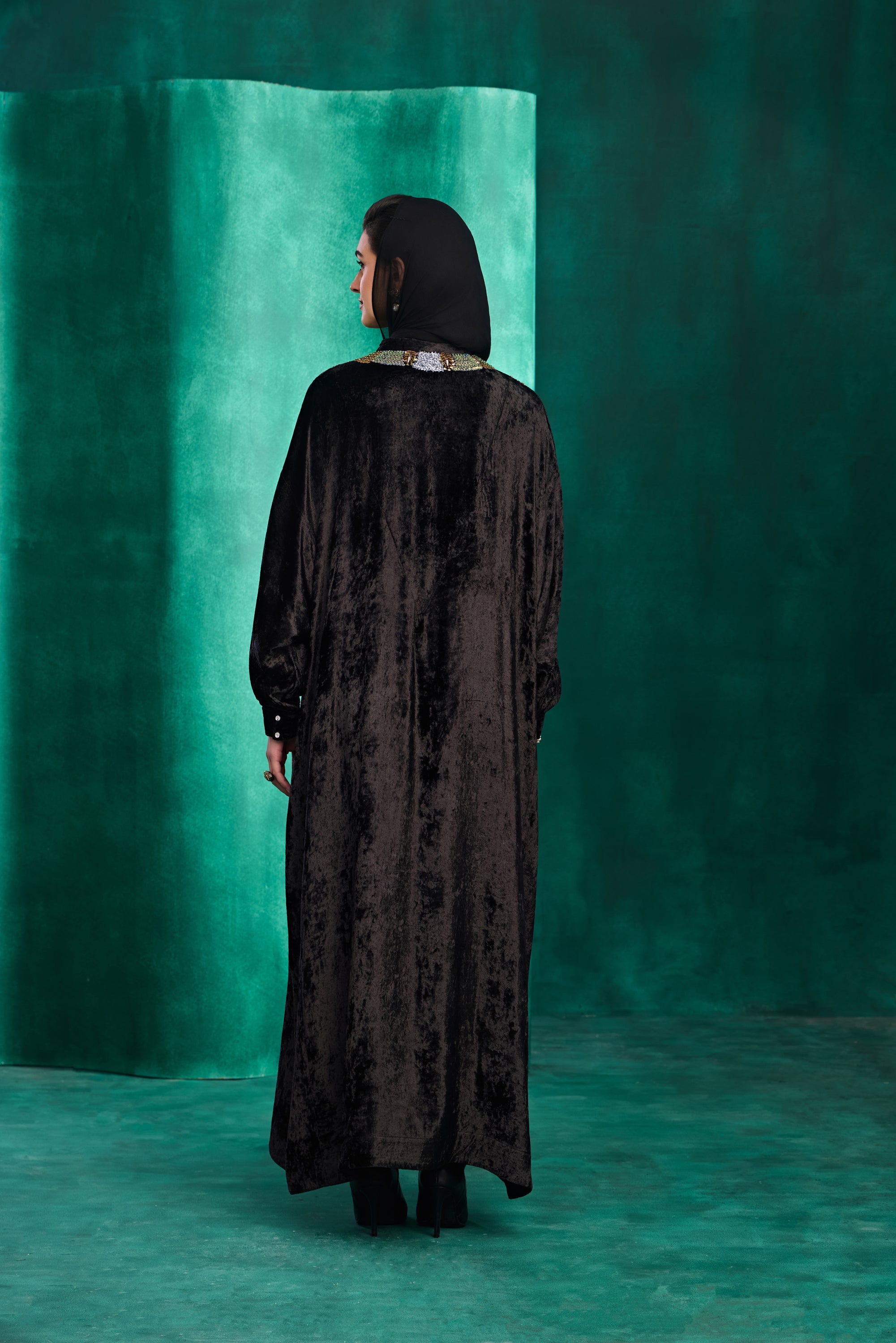 Hawa Embellished Jalabiya