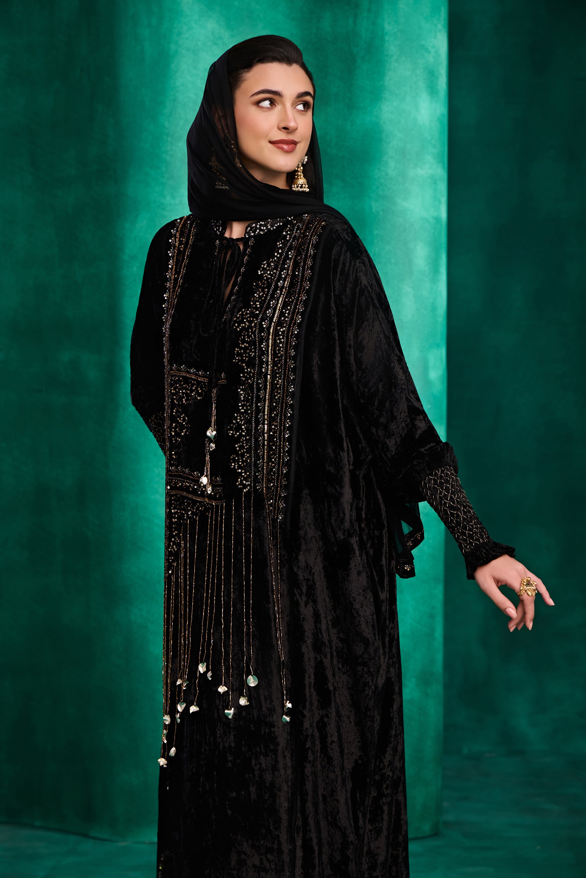 Zimrah Embellished Jalabiya