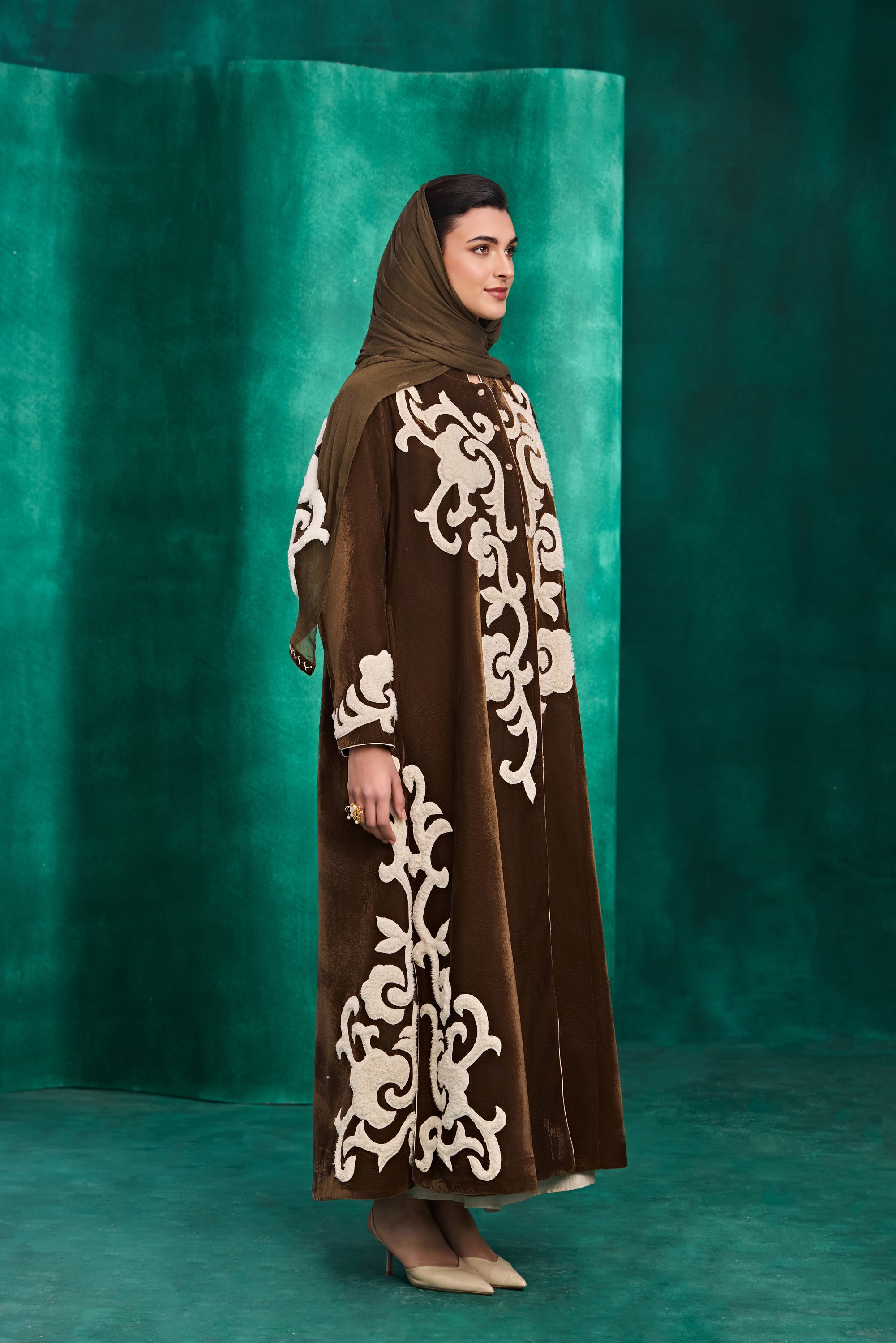 Waseela Applique Embroidered Abaya