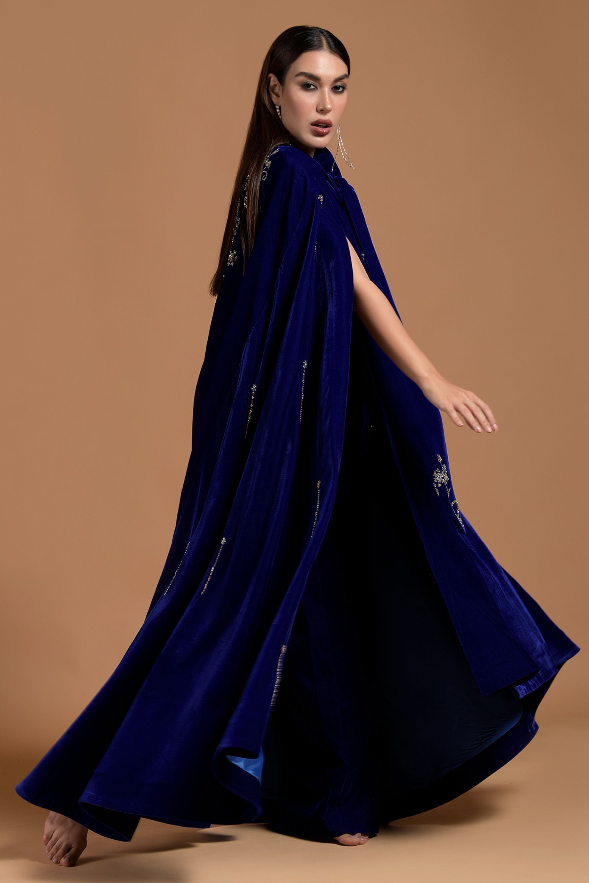 Kohinoor Embellished Cape