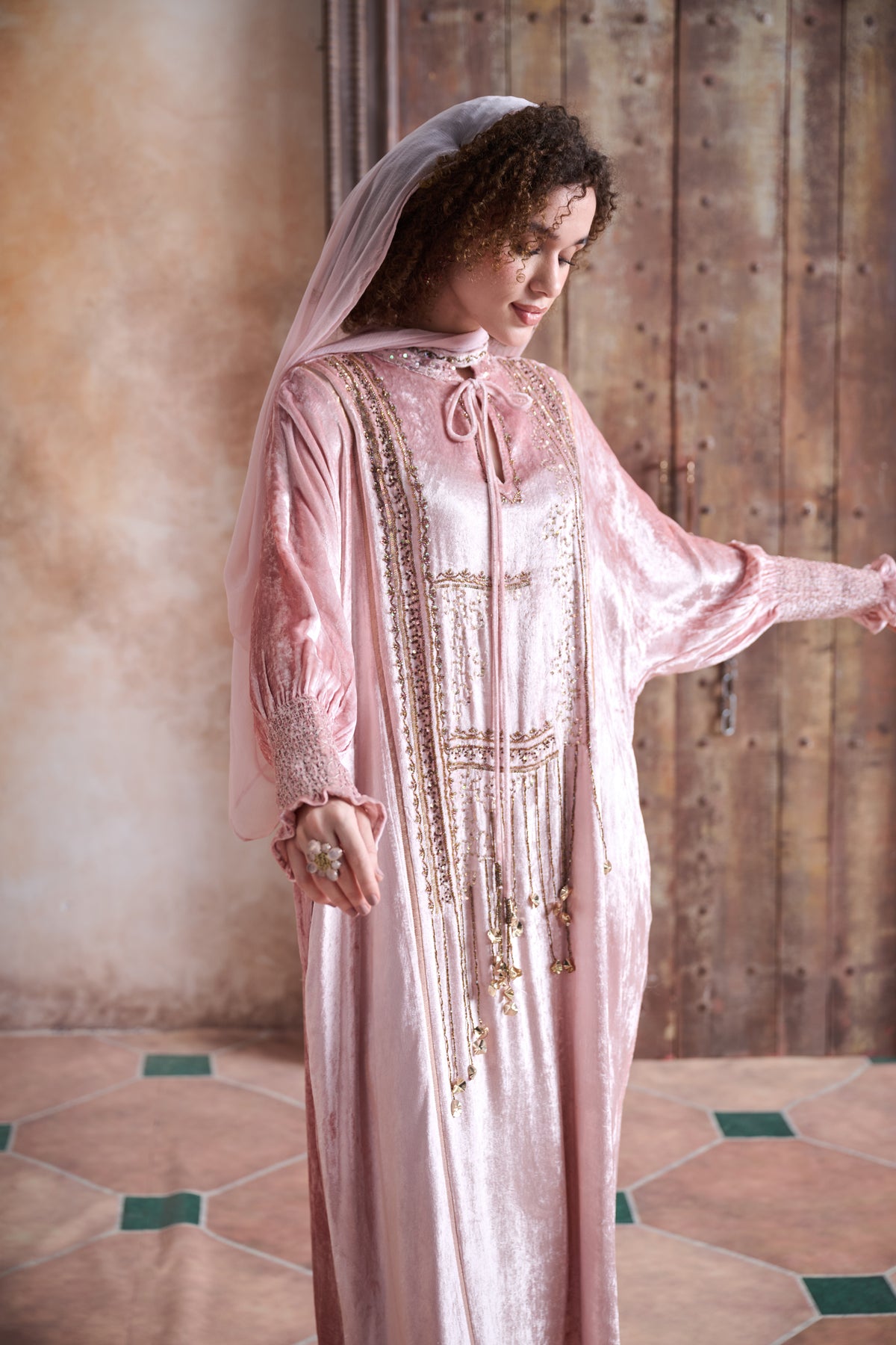 Nayalora Embellished Jalabiya