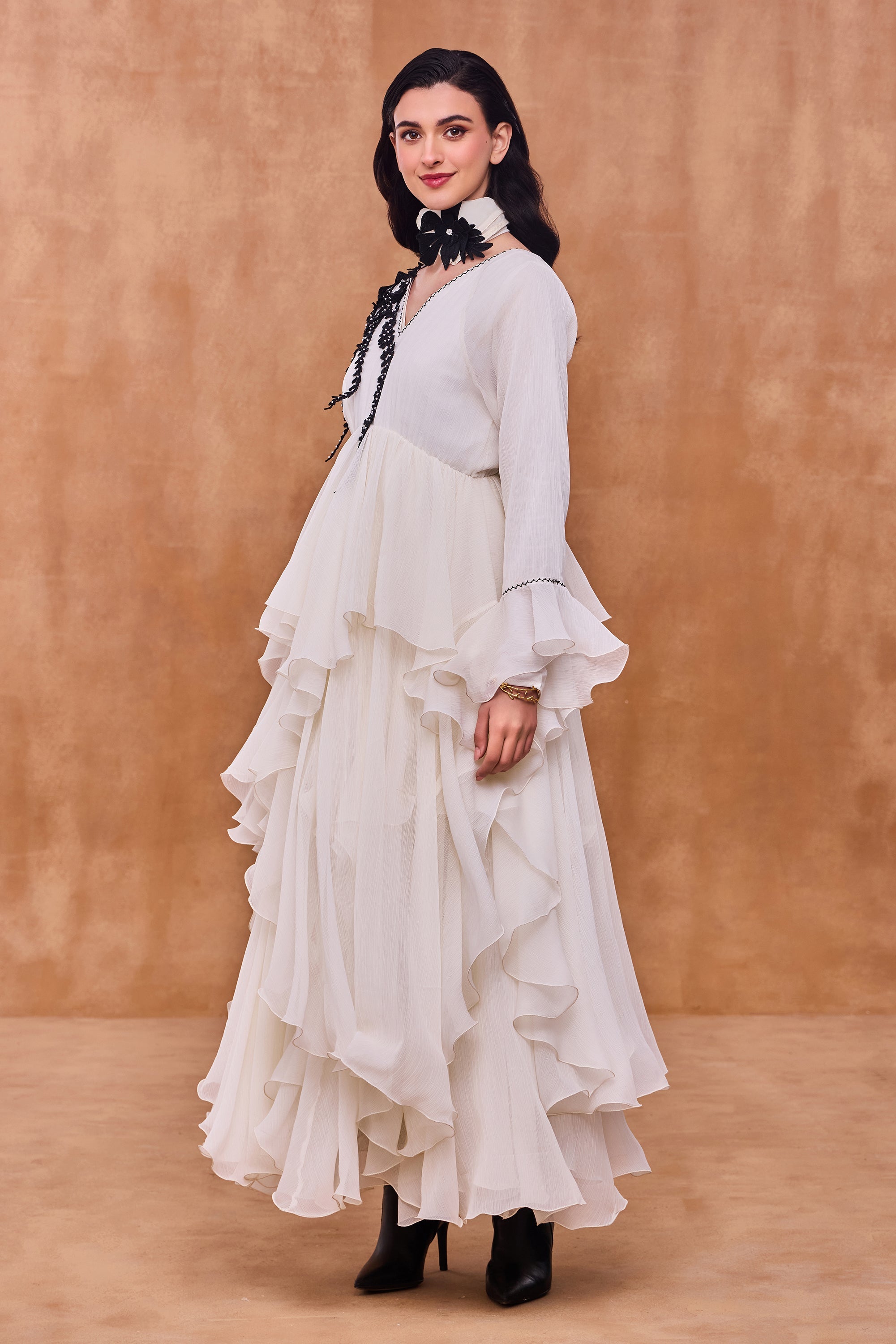 Mahjabeen Embroidered Jalabiya with Embellishment