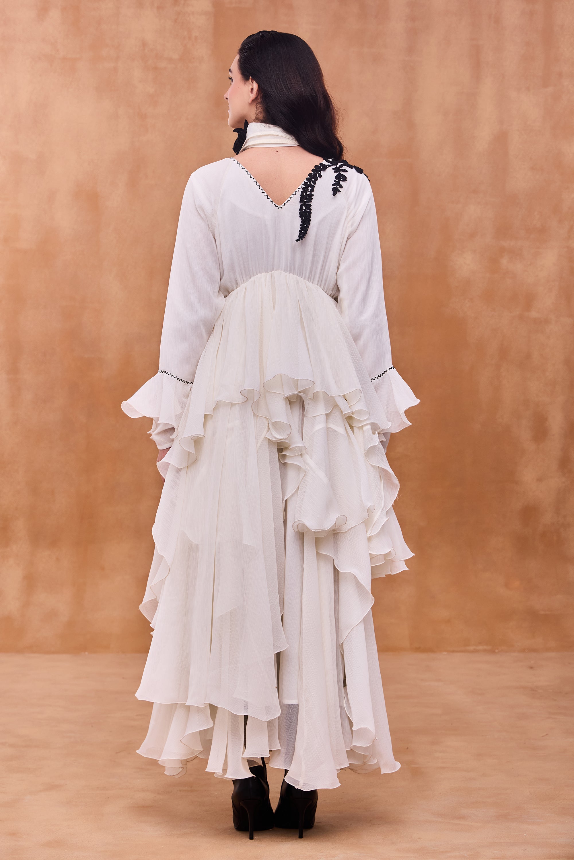 Mahjabeen Embroidered Jalabiya with Embellishment