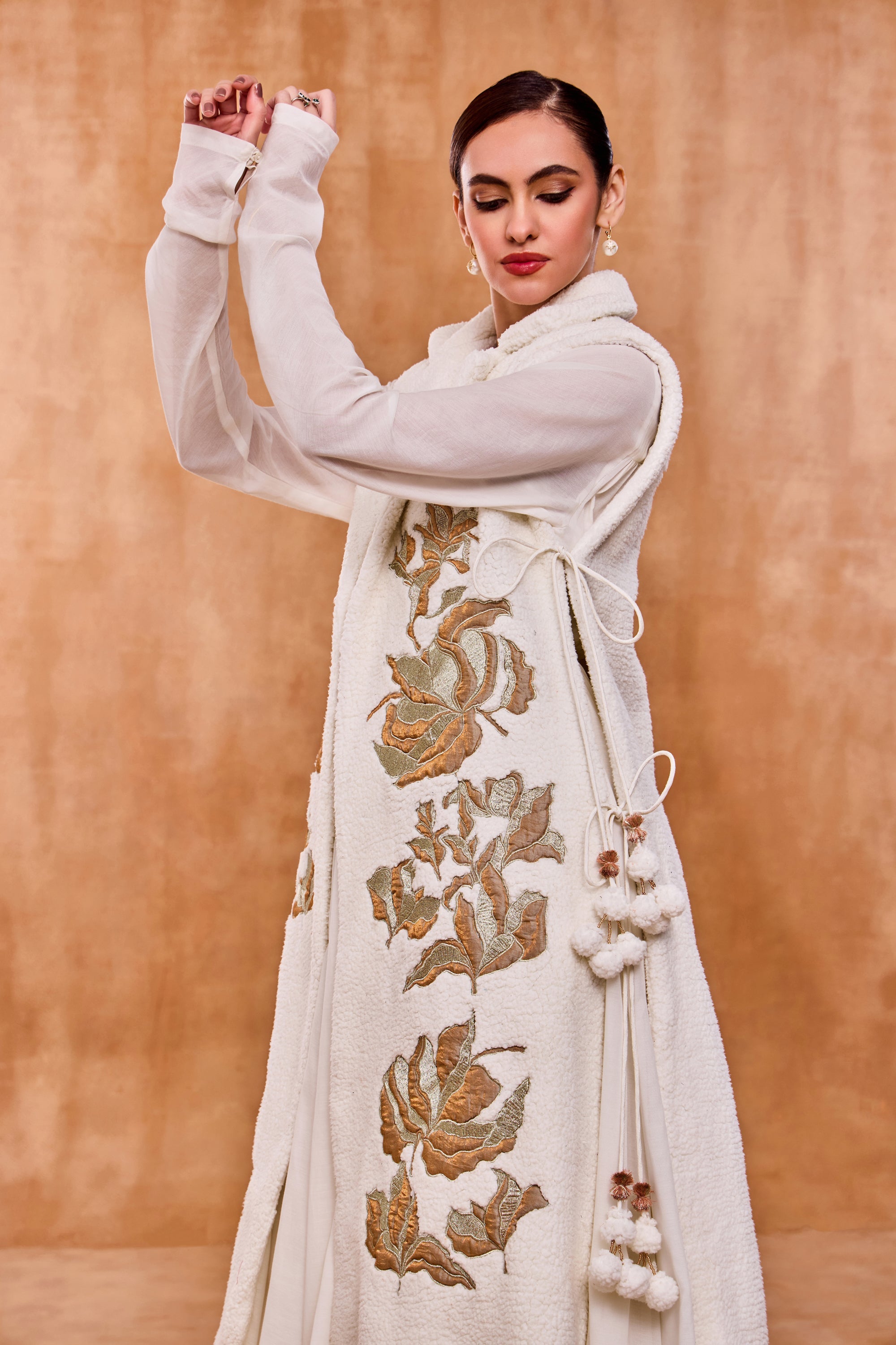 Zoraya Embroidered Dushala Cape