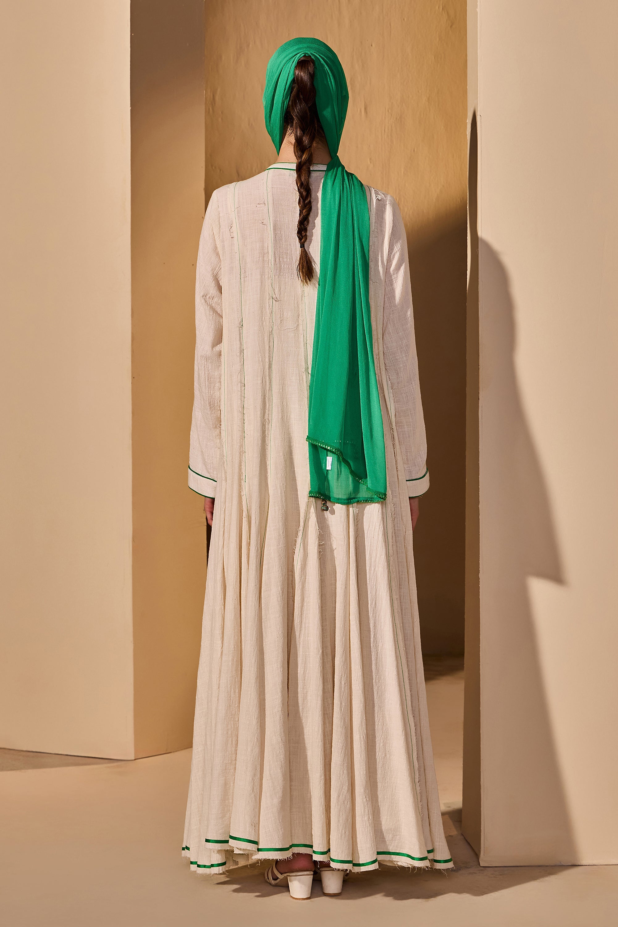 Sadia Cotton Slub Jalabiya with Scarf